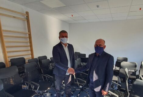Sport Vision Montenegro donirala 40 ljekarskih fotelja za potrebe Doma zdravlja Podgorica Sport Vision Montenegro donirala 40 ljekarskih fotelja za potrebe Doma zdravlja Podgorica