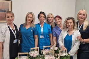 Menadžment Doma zdravlja uručio poklone medicinskim sestrama i tehničarima povodom 12. maja Međunarodnog dana sestrinstva